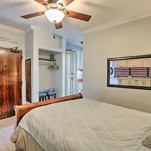 Saint Thomas With Ocean Views, Walk To Beach! Frydendal
